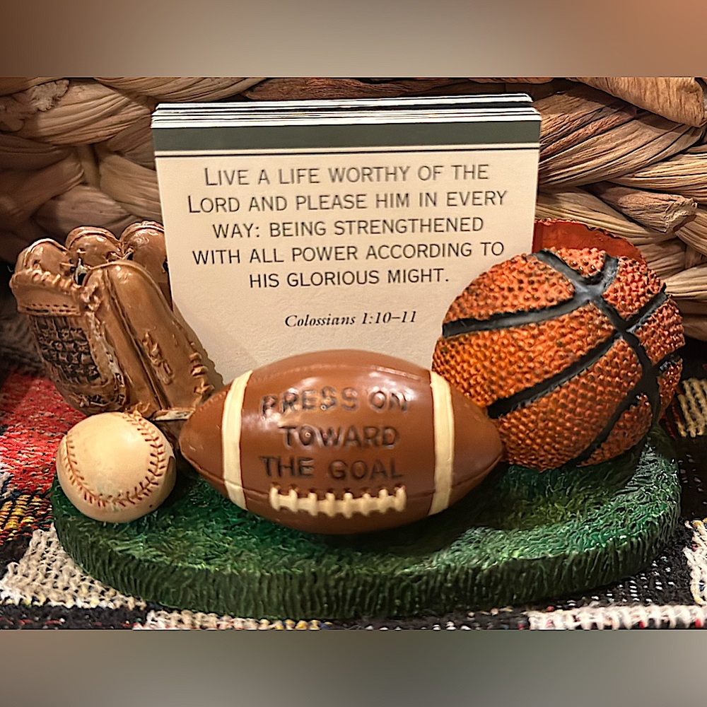 Inspirio the gift group of Zondervan sports figurine with scripture cards